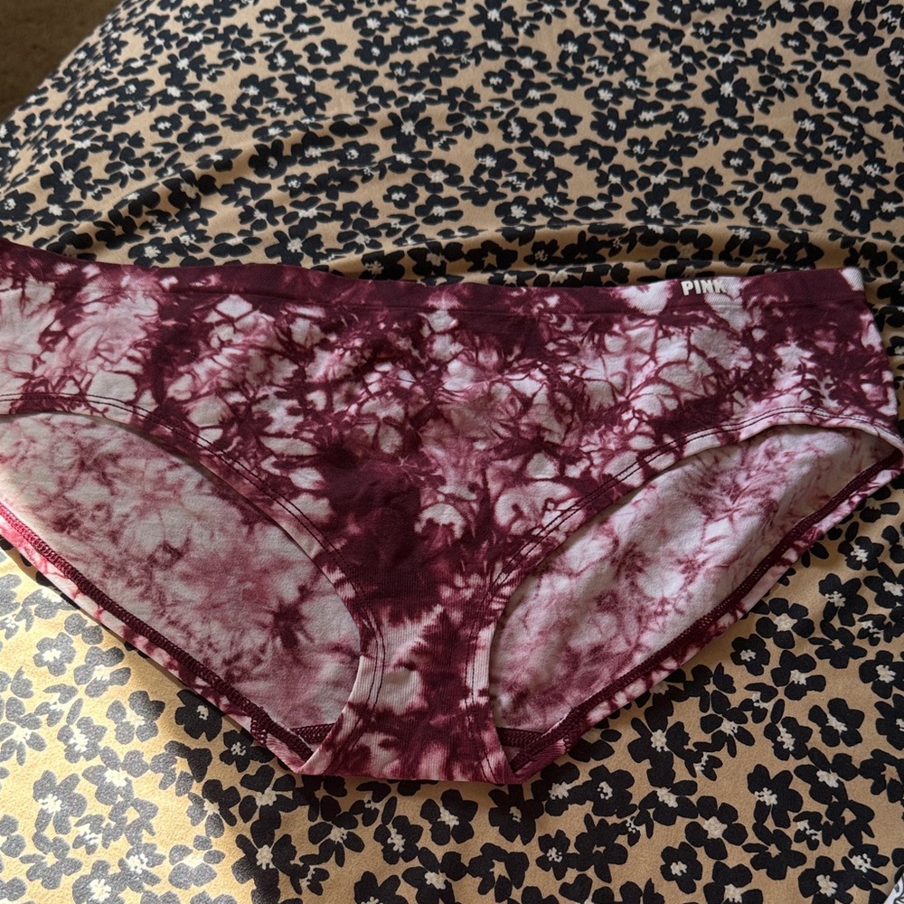 PINK Victoria's Secret Burgundy Tie-Dye Briefs NWOT